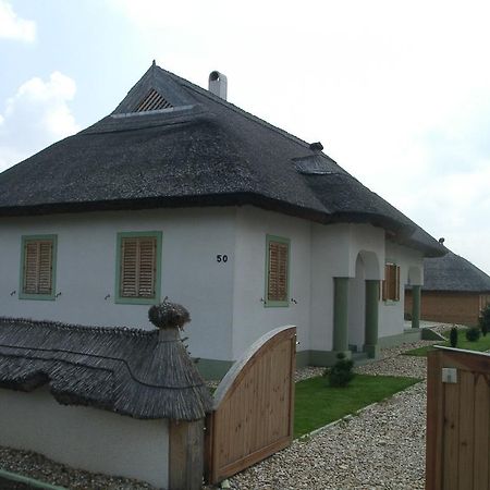 Csenye Vendeghaz Hotel Buitenkant foto